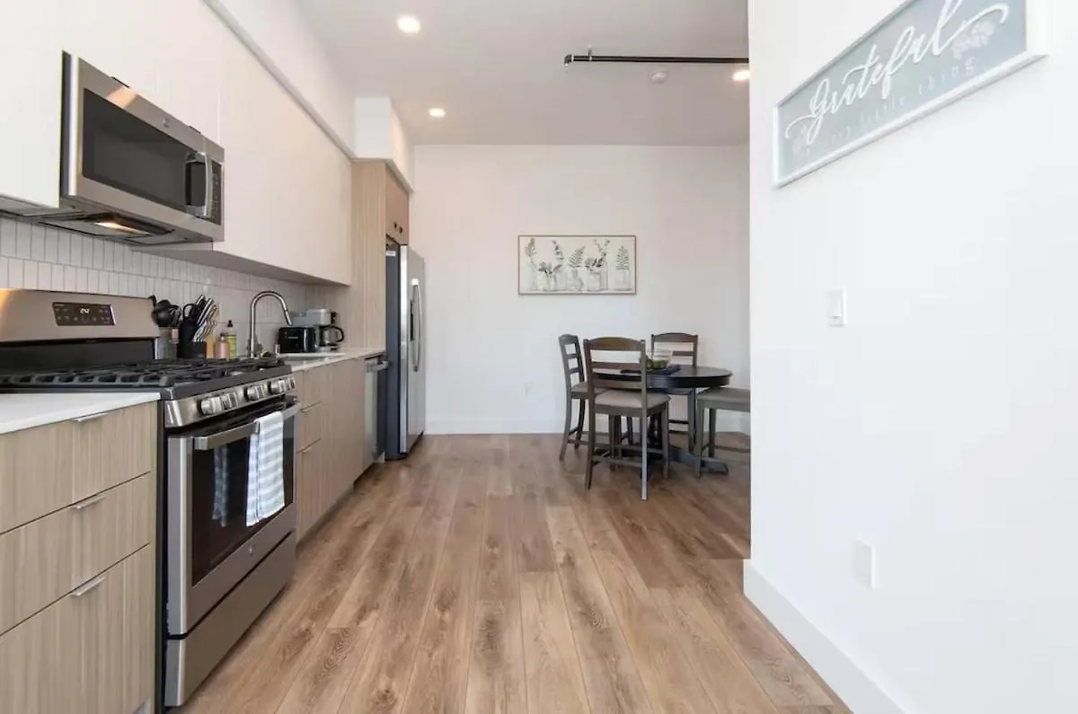 Spacious 2 Bedroom Penthouse With Patio And Amazing Views In Venice And Marina Del Rey Los Angeles 0*,  USA
