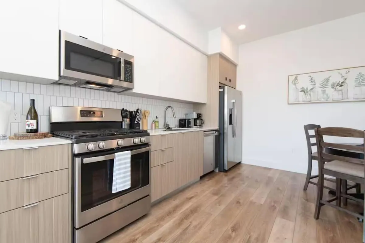 Spacious 2 Bedroom Penthouse With Patio And Amazing Views In Venice And Marina Del Rey Los Angeles 0*,