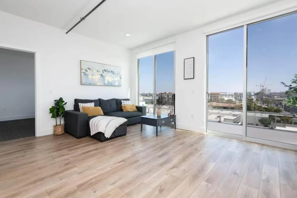 Apartment Spacious 2 Bedroom Penthouse With Patio And Amazing Views In Venice And Marina Del Rey Los Angeles