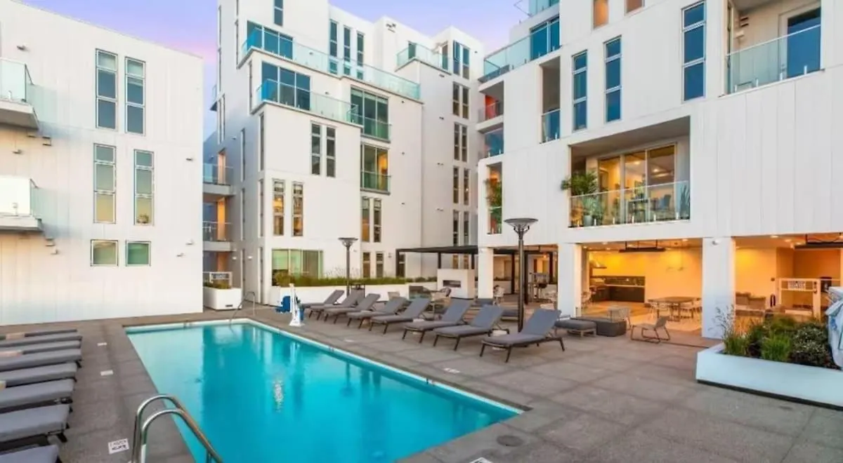 Apartment Spacious 2 Bedroom Penthouse With Patio And Amazing Views In Venice And Marina Del Rey Los Angeles