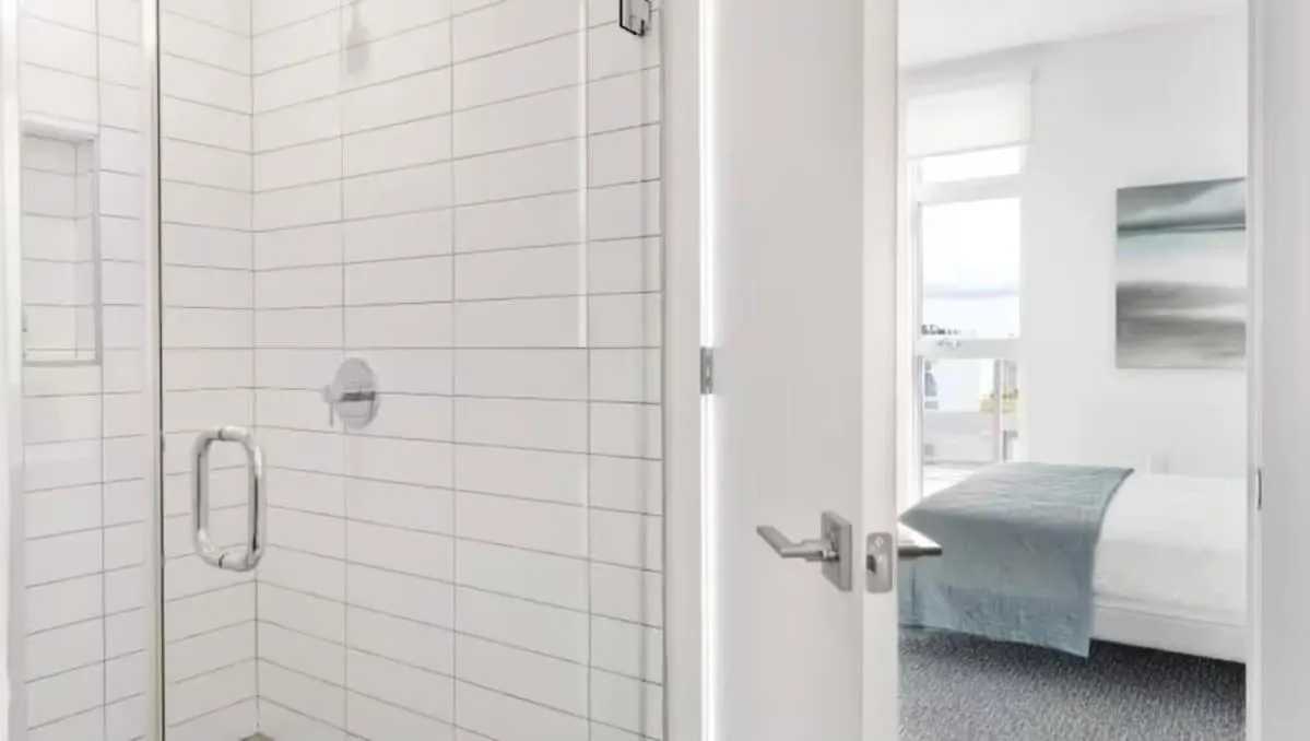 Spacious 2 Bedroom Penthouse With Patio And Amazing Views In Venice And Marina Del Rey Los Angeles United States